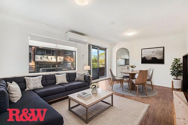 4/215 Derby Street, NSW 2750
