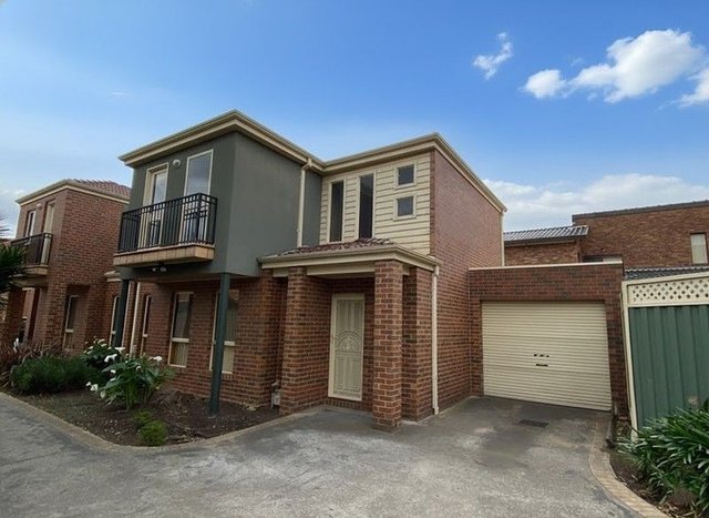 2/87 Pine Street, VIC 3073