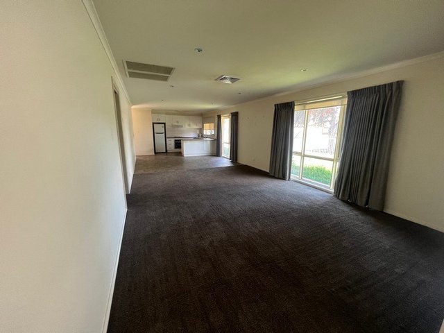 1/239 Sixth Street, VIC 3500