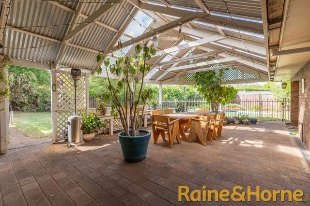 10 Linley Place, NSW 2830