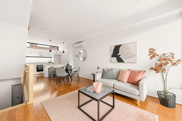 4/295 Bell Street, VIC 3058