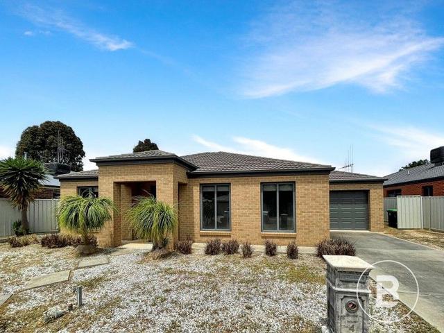 4 Crossley Avenue, VIC 3551