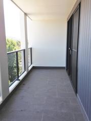 Balcony (2016-10-19)