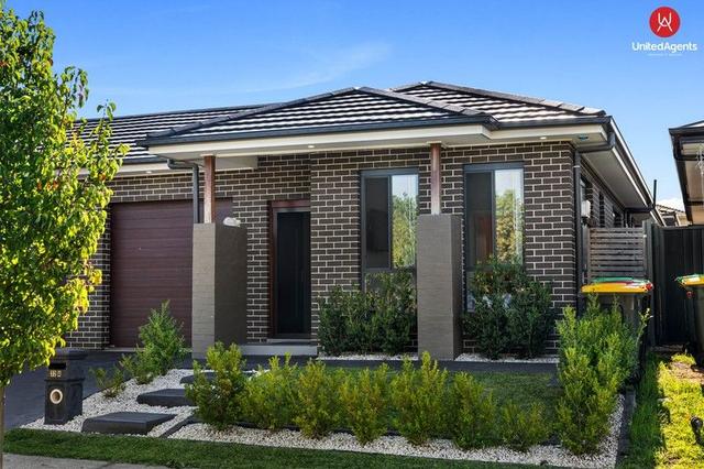 32A Hinton Loop, NSW 2570