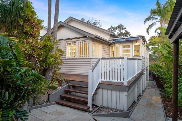 8 Henderson Road, QLD 4053