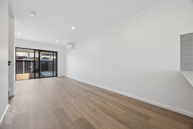 12 James Street, NSW 2620
