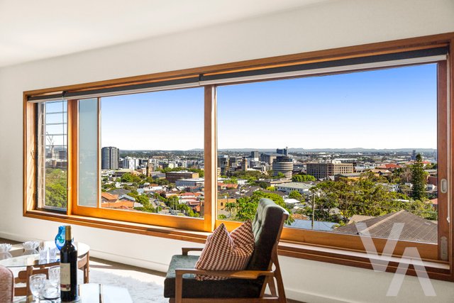 20 Hillview Crescent, NSW 2300