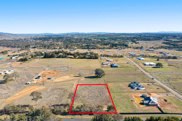 15 McIntosh Circuit, NSW 2582