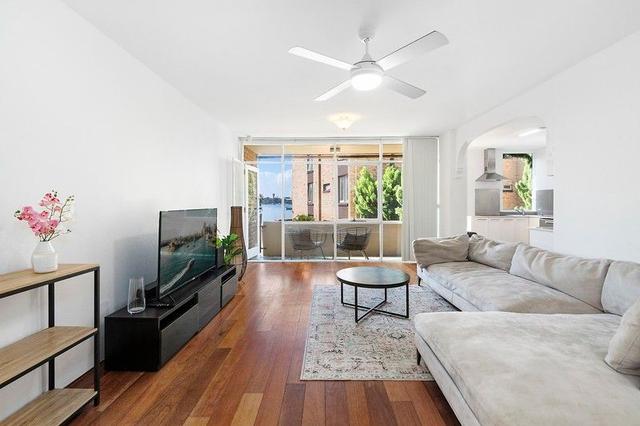 2/104 Lower St Georges Crescent, NSW 2047