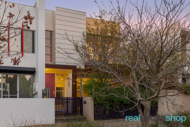11 Chance Street, ACT 2911