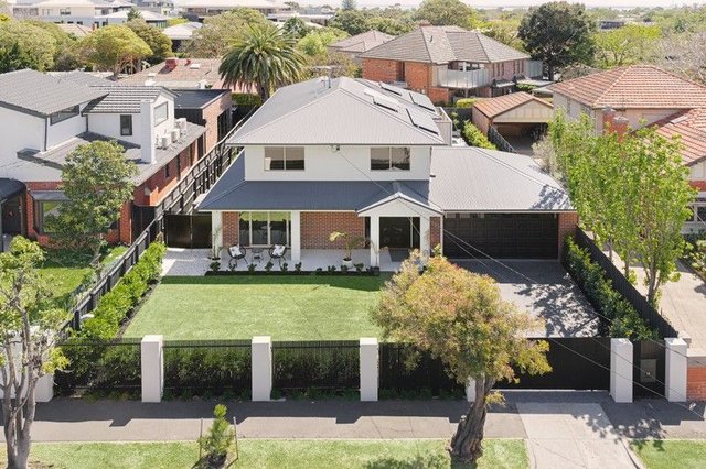 11 Hillcrest Avenue, VIC 3186