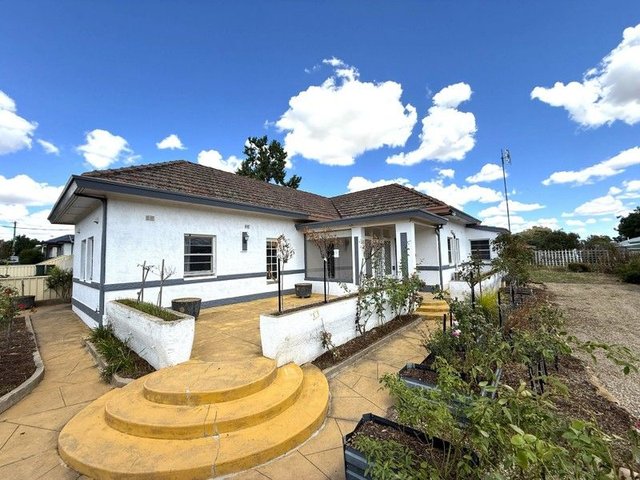 27 Thornhill Street, NSW 2594