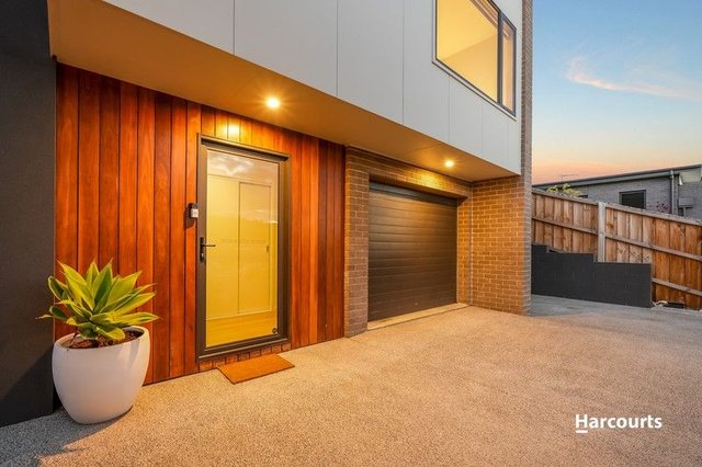 2/12 Danes Avenue, TAS 7019