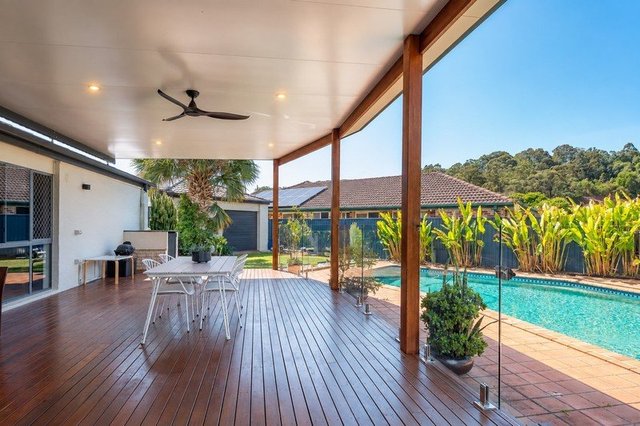 3 Neeson Place, QLD 4223