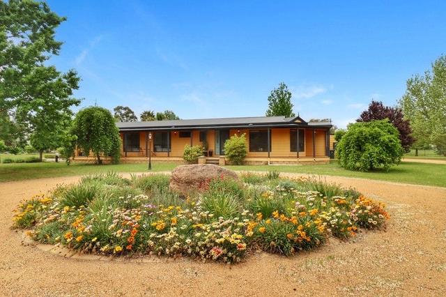 12 Bradley Street, NSW 2810