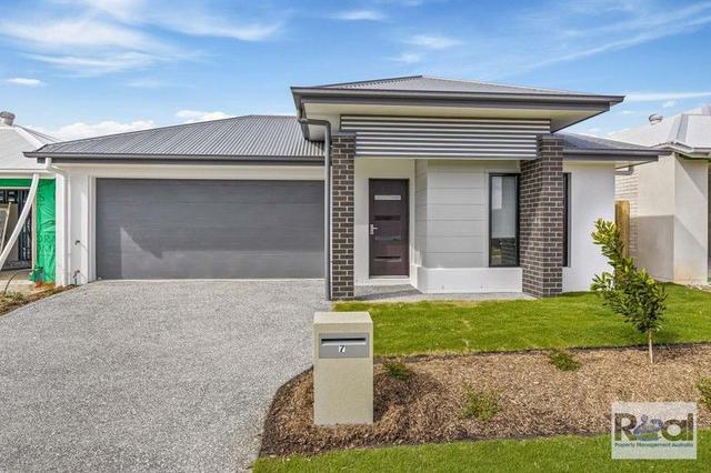 7 Hazell Circuit, QLD 4165