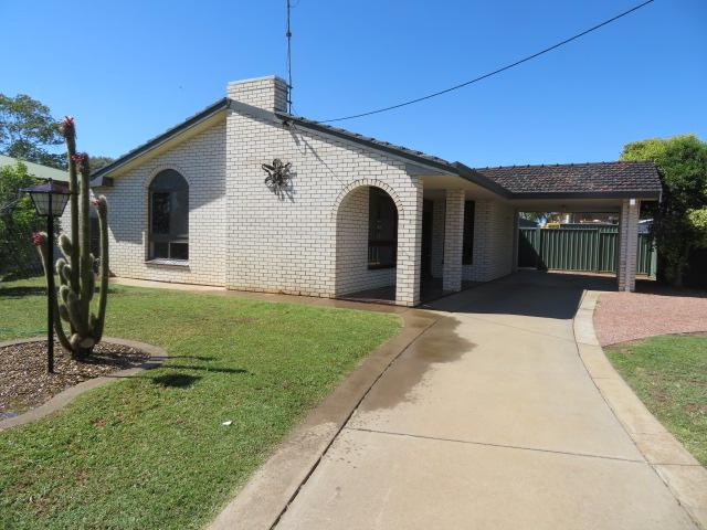 3 Regent Street, NSW 2731