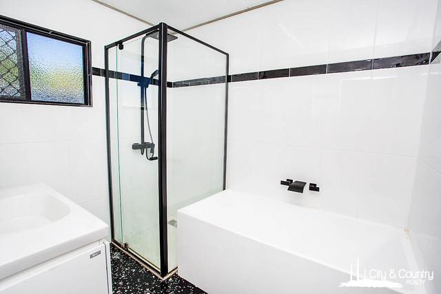 7 Bulolo Street, QLD 4825