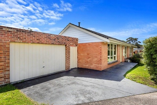 16 Tugun Road, VIC 3140