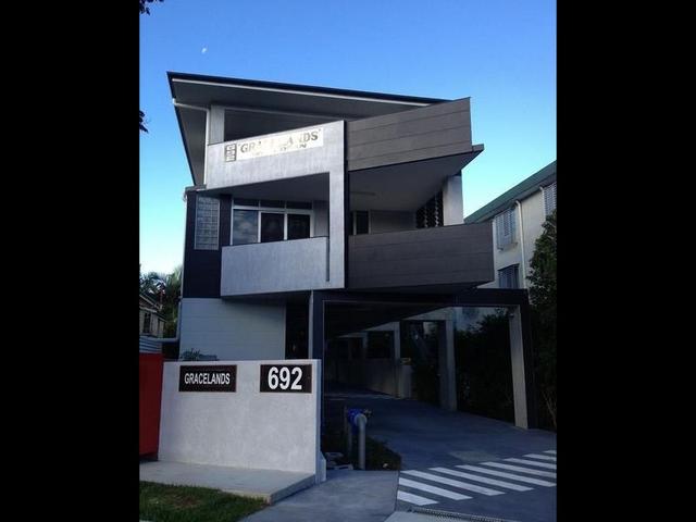 3/692 Logan Road, QLD 4120
