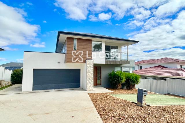 33 Bellbird Loop, ACT 2617