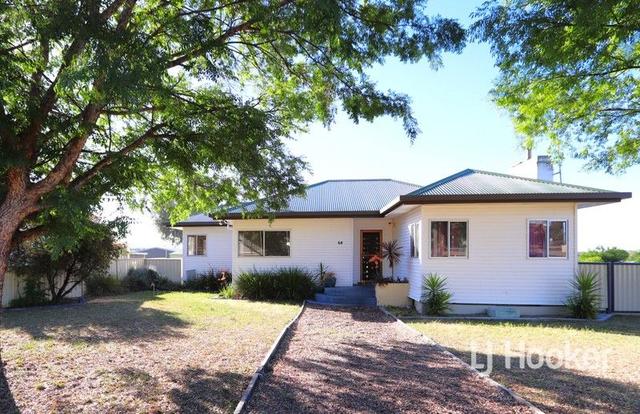64 Bennett Street, NSW 2360