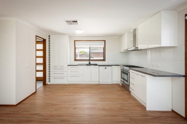 27 Campbell Avenue, VIC 3690