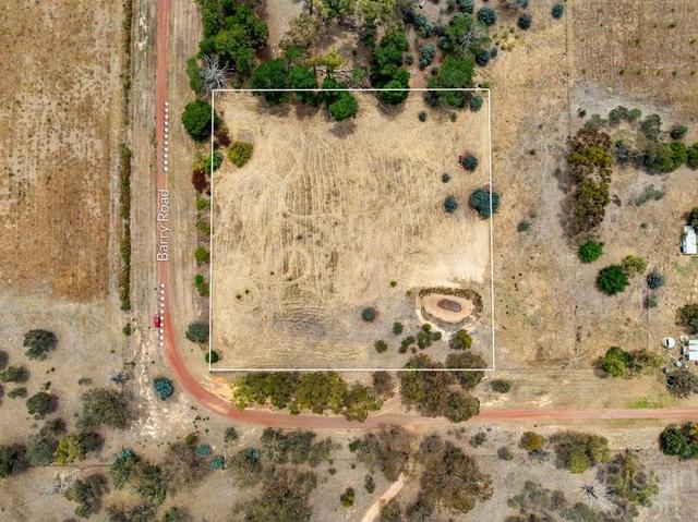 35 Barry Road, VIC 3364