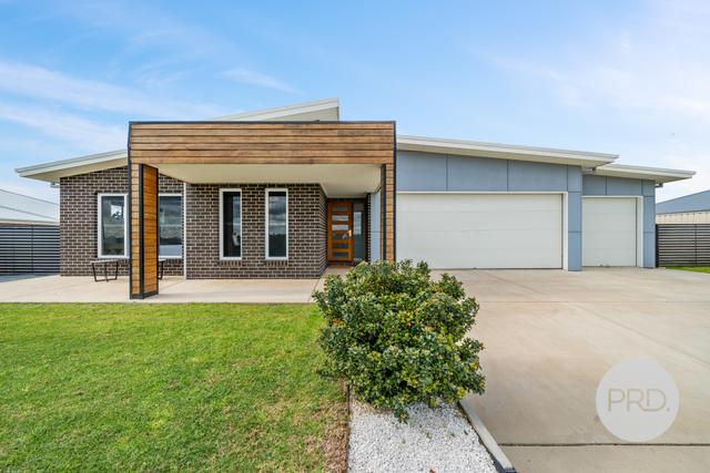 76 Barmedman Avenue, NSW 2650