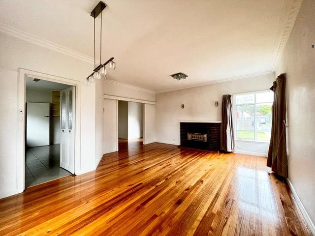 1/5 Ward Avenue, VIC 3167