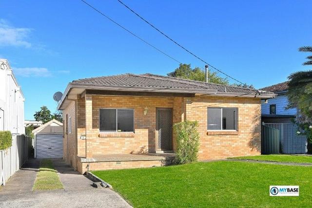 At Jellicoe St, NSW 2220