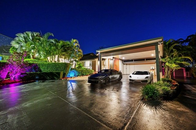 4 Riverdowns Crescent, QLD 4212