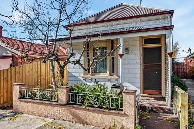 10 Robb Street, VIC 3015