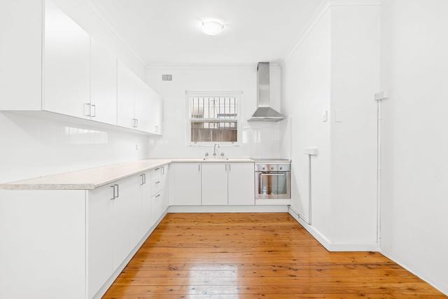 2/23 Hampton Court Road, NSW 2218
