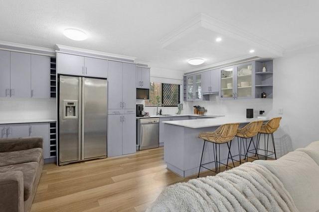 1/33 Chelsea Avenue, QLD 4218