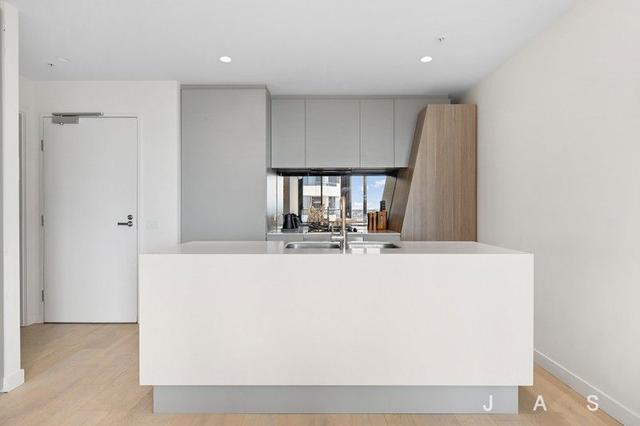 801/2 Hallenstein Street, VIC 3011