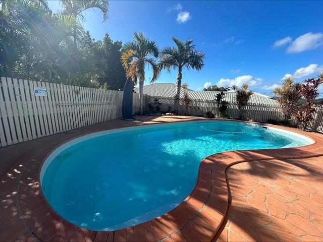 10 Karamea  Close, QLD 4680