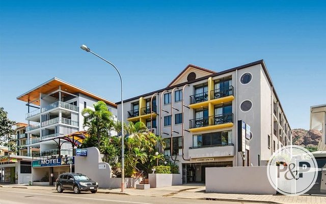 17/63-64 The Strand, QLD 4810