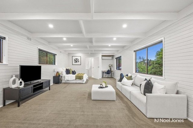 52 Andrew Crescent, VIC 3136