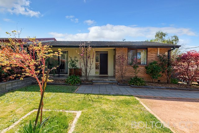 14 Swainsona St, ACT 2602