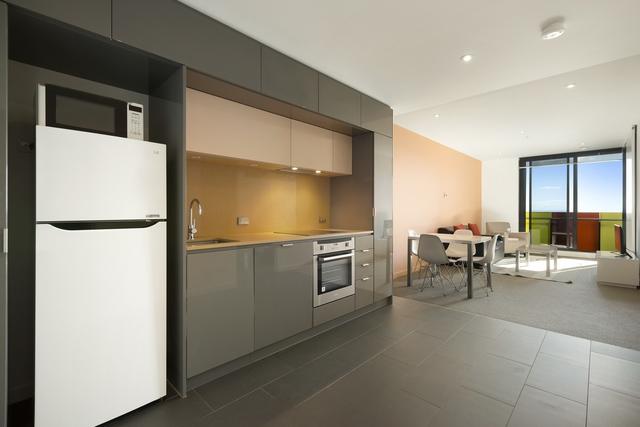 2417/551 Swanston St, VIC 3053