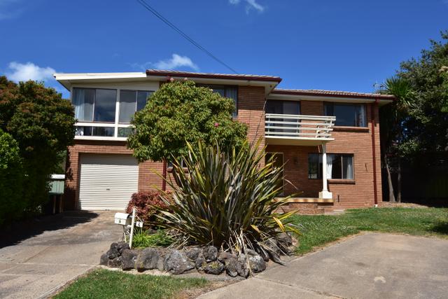 4 Goroka Place, NSW 2800