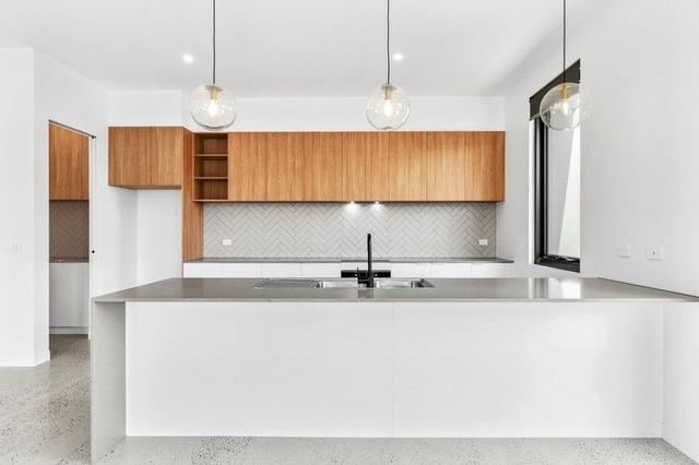 102/319 Pakington  Street, VIC 3220