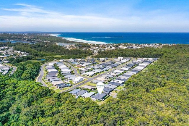 2 Macquarie Drive, NSW 2539