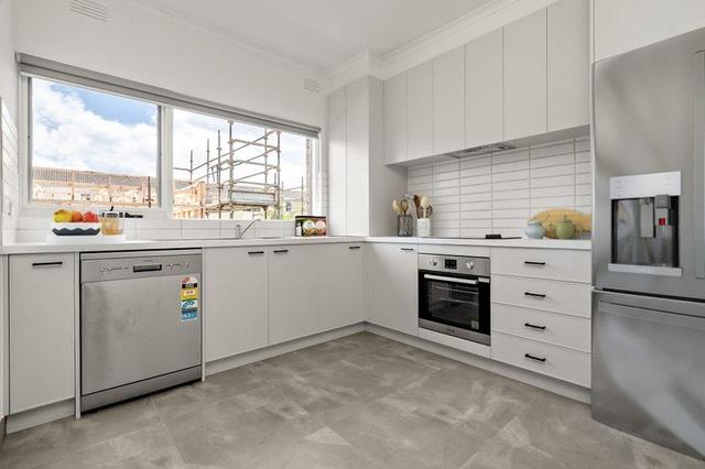 4/74 Dickens Street, VIC 3184