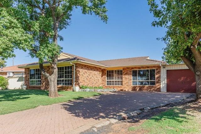 2 Furlong Street, NSW 2830