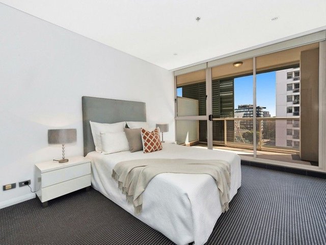 L7309/8 Lachlan Street, NSW 2017