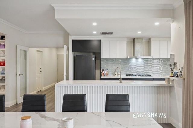 5 Kingia Place, WA 6056