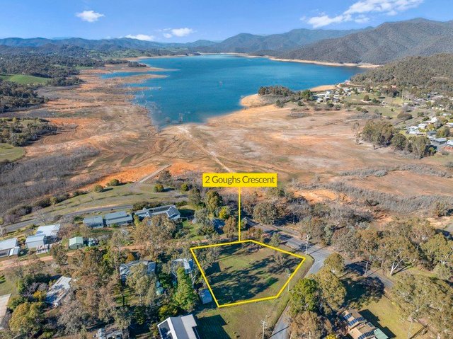 2 Goughs Crescent, VIC 3723