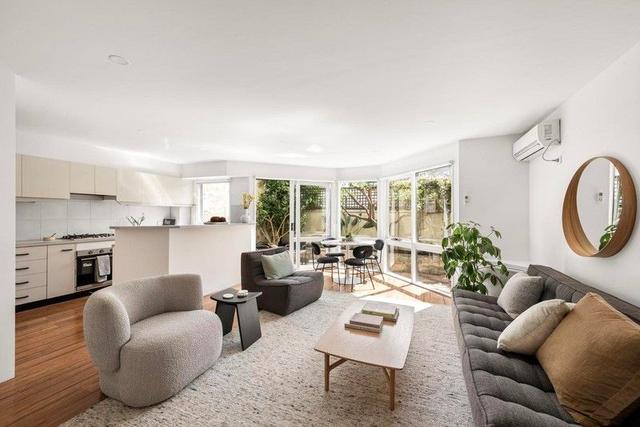 1 Charles Place, VIC 3065